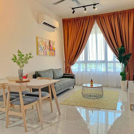 Netflix Two Bedroom Troika Kota Bharu Homestay 182 מראה חיצוני תמונה