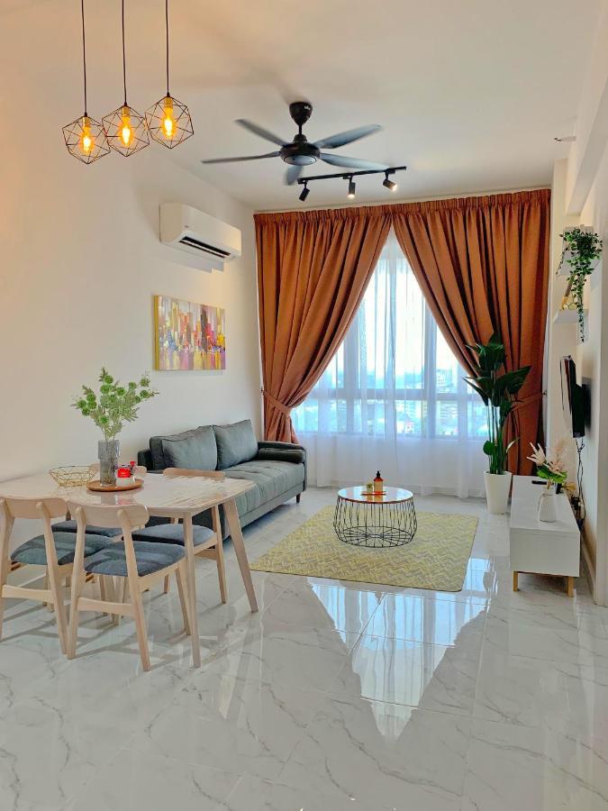 Netflix Two Bedroom Troika Kota Bharu Homestay 182 מראה חיצוני תמונה