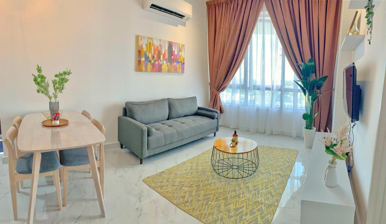 Netflix Two Bedroom Troika Kota Bharu Homestay 182 מראה חיצוני תמונה