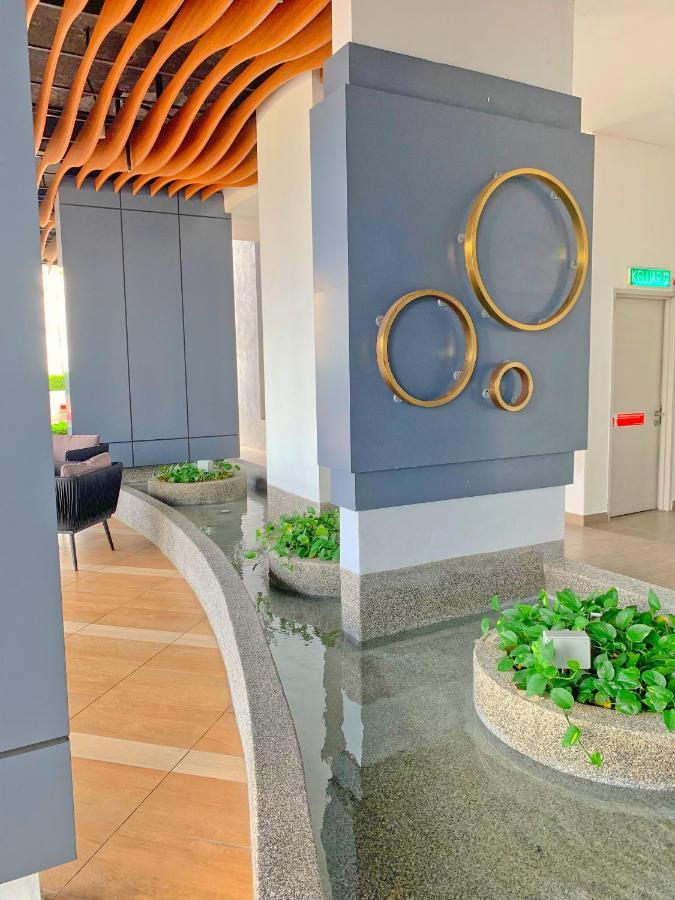 Netflix Two Bedroom Troika Kota Bharu Homestay 182 מראה חיצוני תמונה
