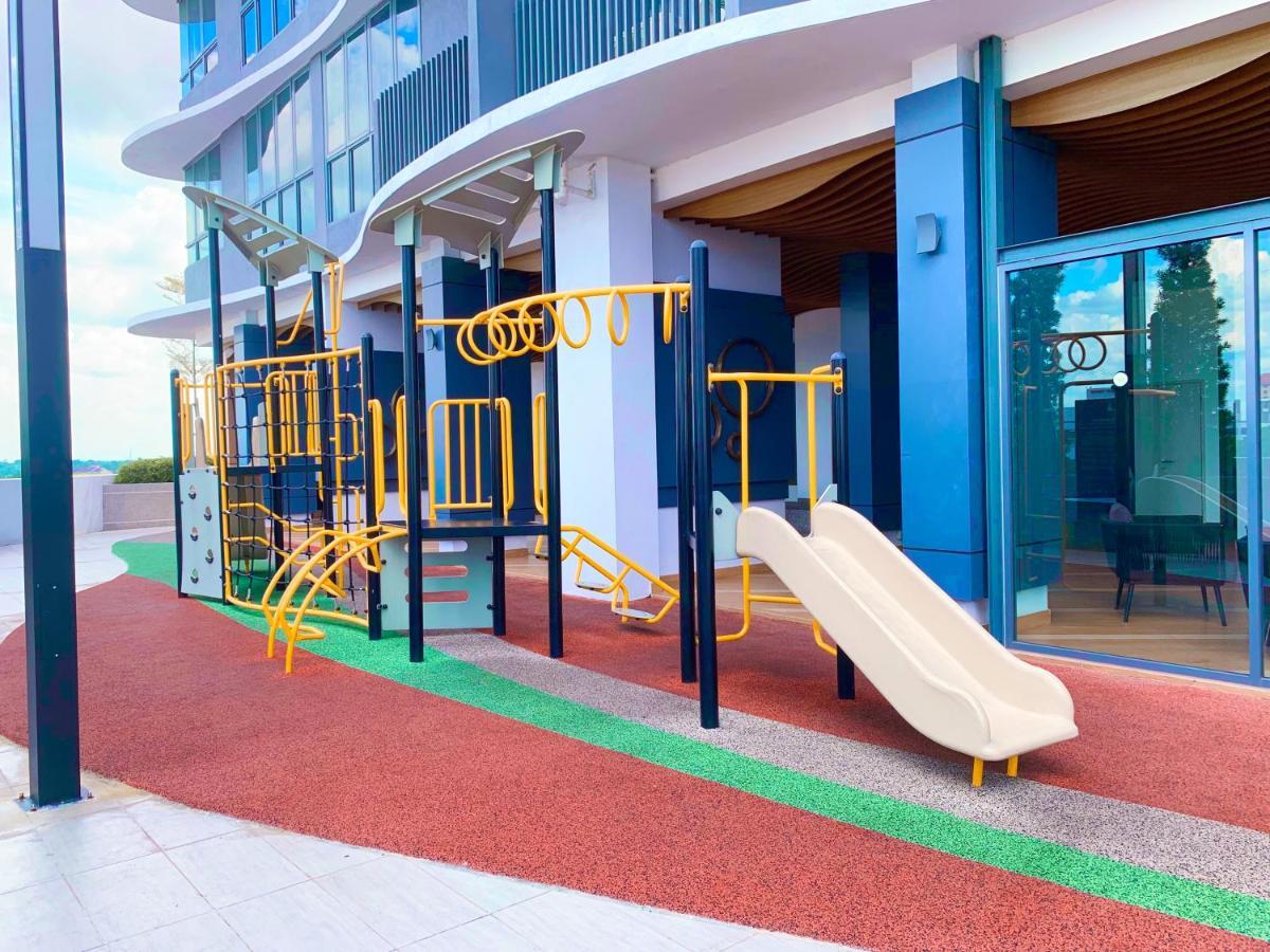 Netflix Two Bedroom Troika Kota Bharu Homestay 182 מראה חיצוני תמונה