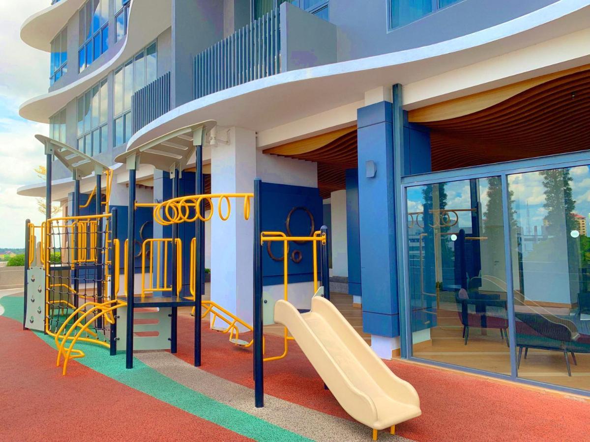 Netflix Two Bedroom Troika Kota Bharu Homestay 182 מראה חיצוני תמונה