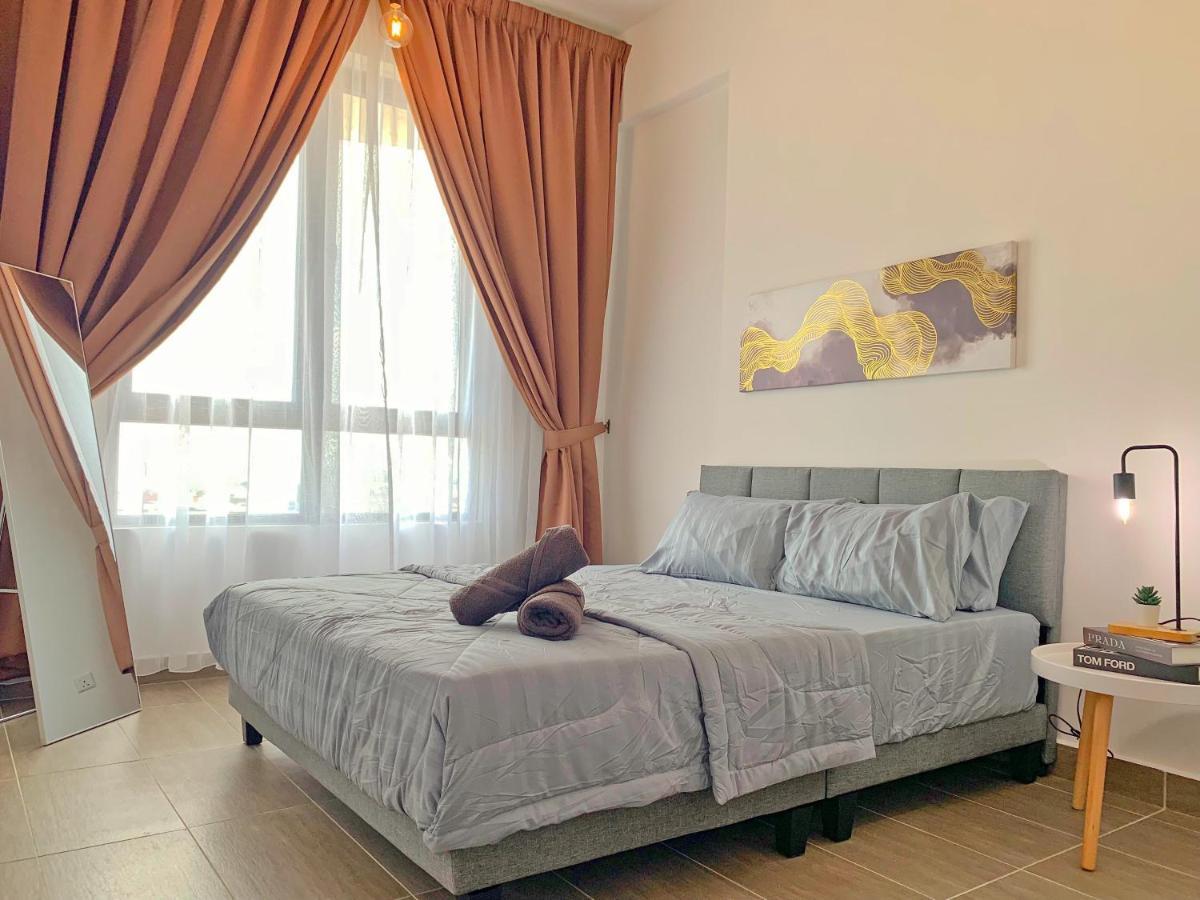Netflix Two Bedroom Troika Kota Bharu Homestay 182 מראה חיצוני תמונה