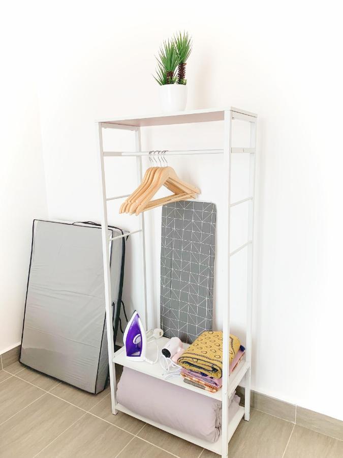 Netflix Two Bedroom Troika Kota Bharu Homestay 182 מראה חיצוני תמונה